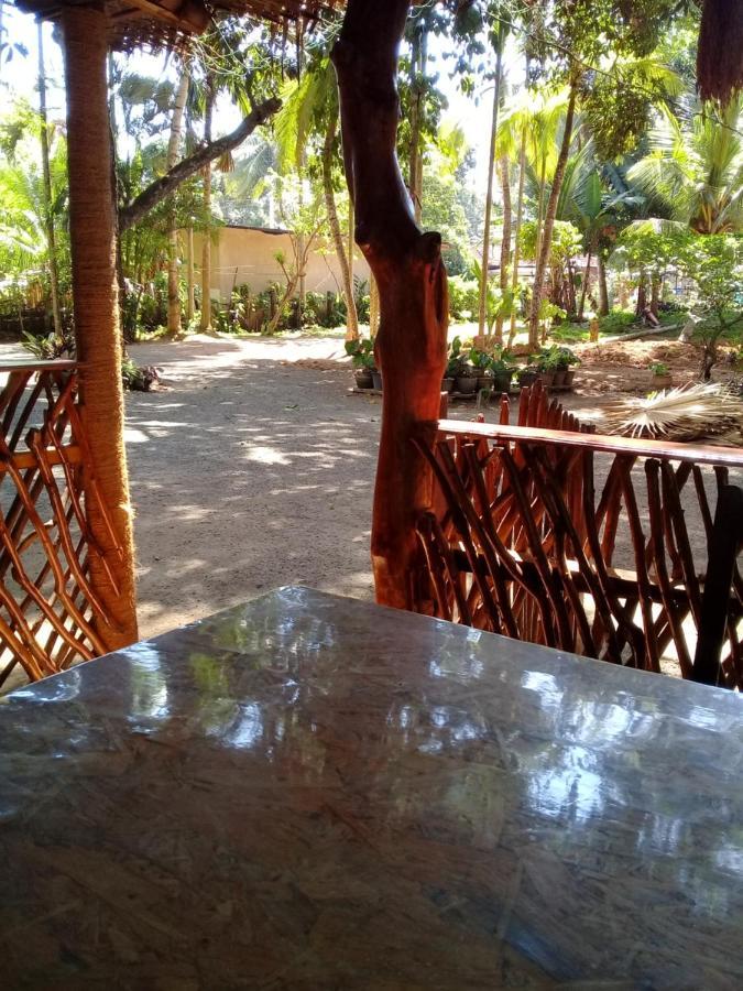 Mango Shade Hotel Dickwella Exterior photo